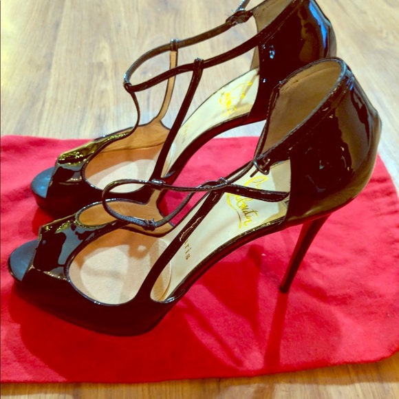 Christian Louboutin Shoes - Christian Louboutin Colibretta Heels